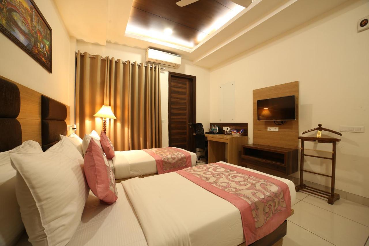 Hotel Grand Regency By Jmd Group Near Delhi Igi Airport New Delhi Exteriör bild